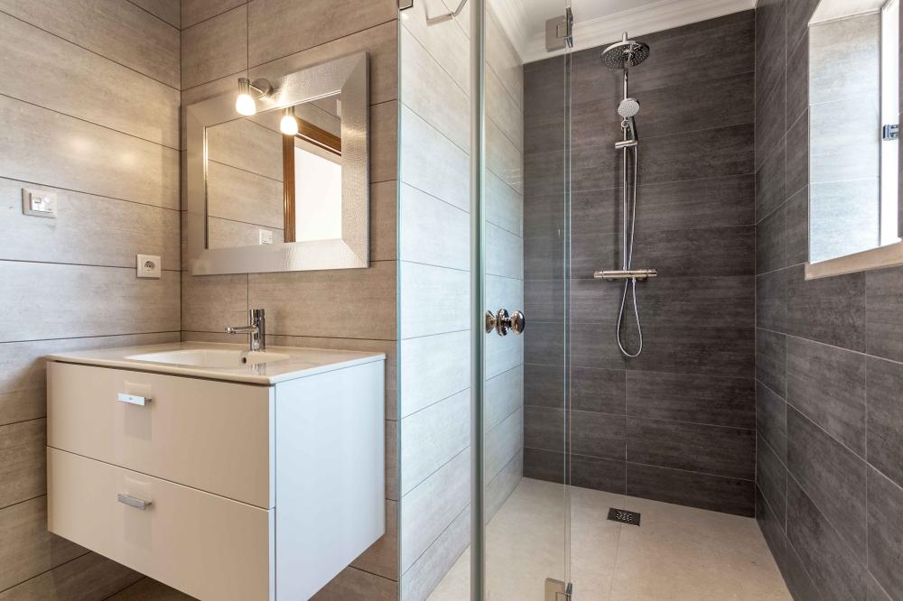 renovation-salle-de-bain-pmr-chrono45
